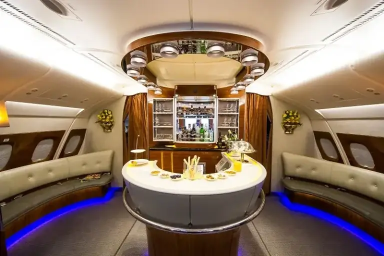 Top First Class Airline Cabins in America: Comprehensive Review